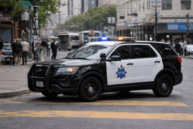 Полиция San Francisco на 7th и Market