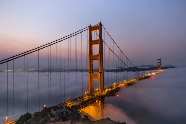 San Francisco skyline dawn light | Photo: Stephen Leonardi / Pexels